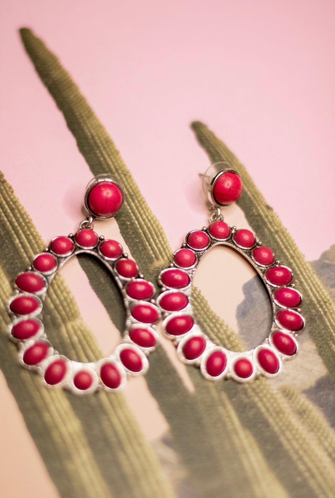 Fuchsia Oval earrings