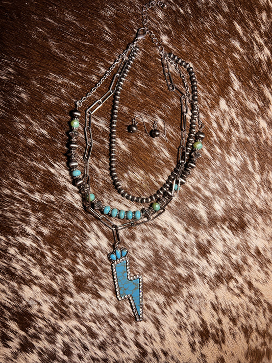 The Dakota layered necklace set